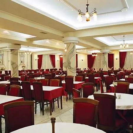 Отель Orfeas 3*